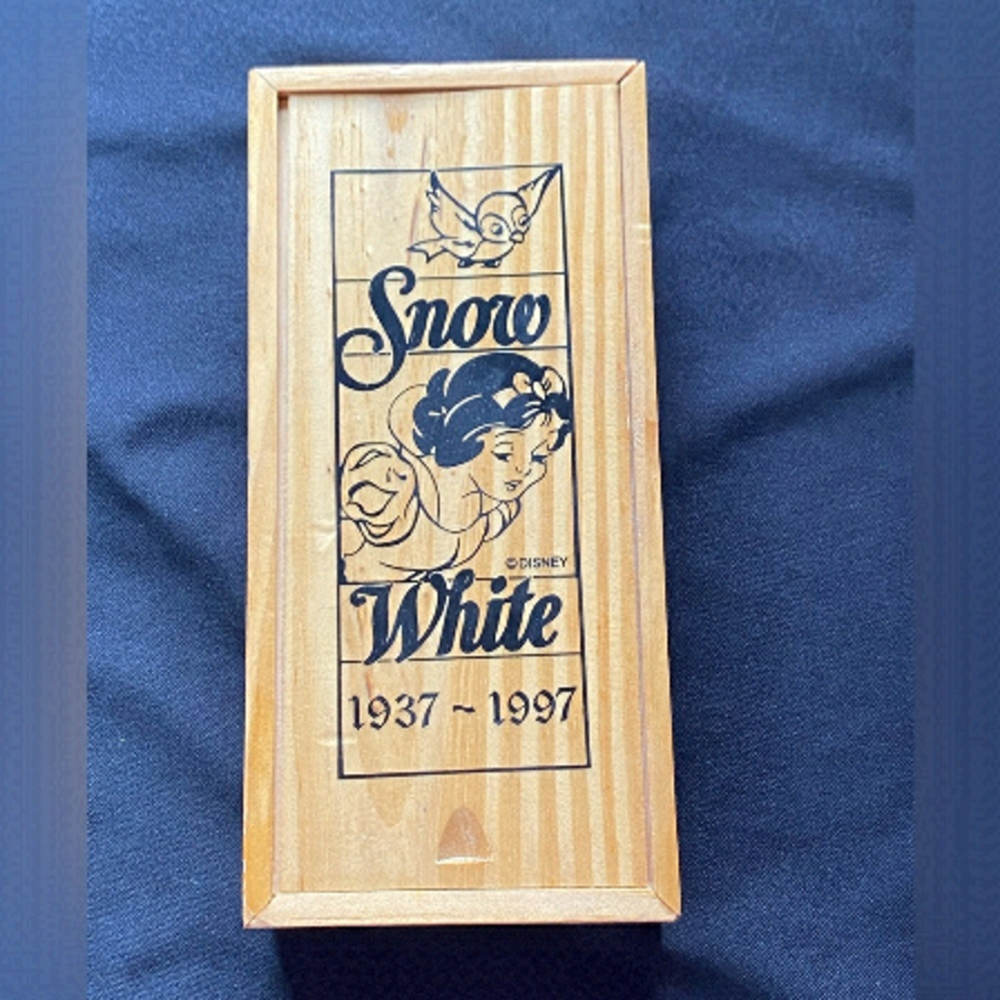 Disney Snow White Watch, Numbered, Limited Edition, Collectors Piece, NIB